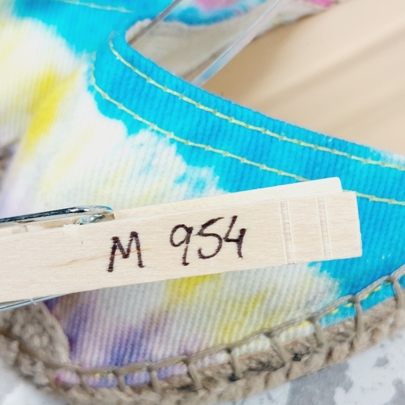 NEW Nine West Meow 7 Womens Canvas Padded Insole Tie Dye Espadrilles M954 - Picture 11 of 11